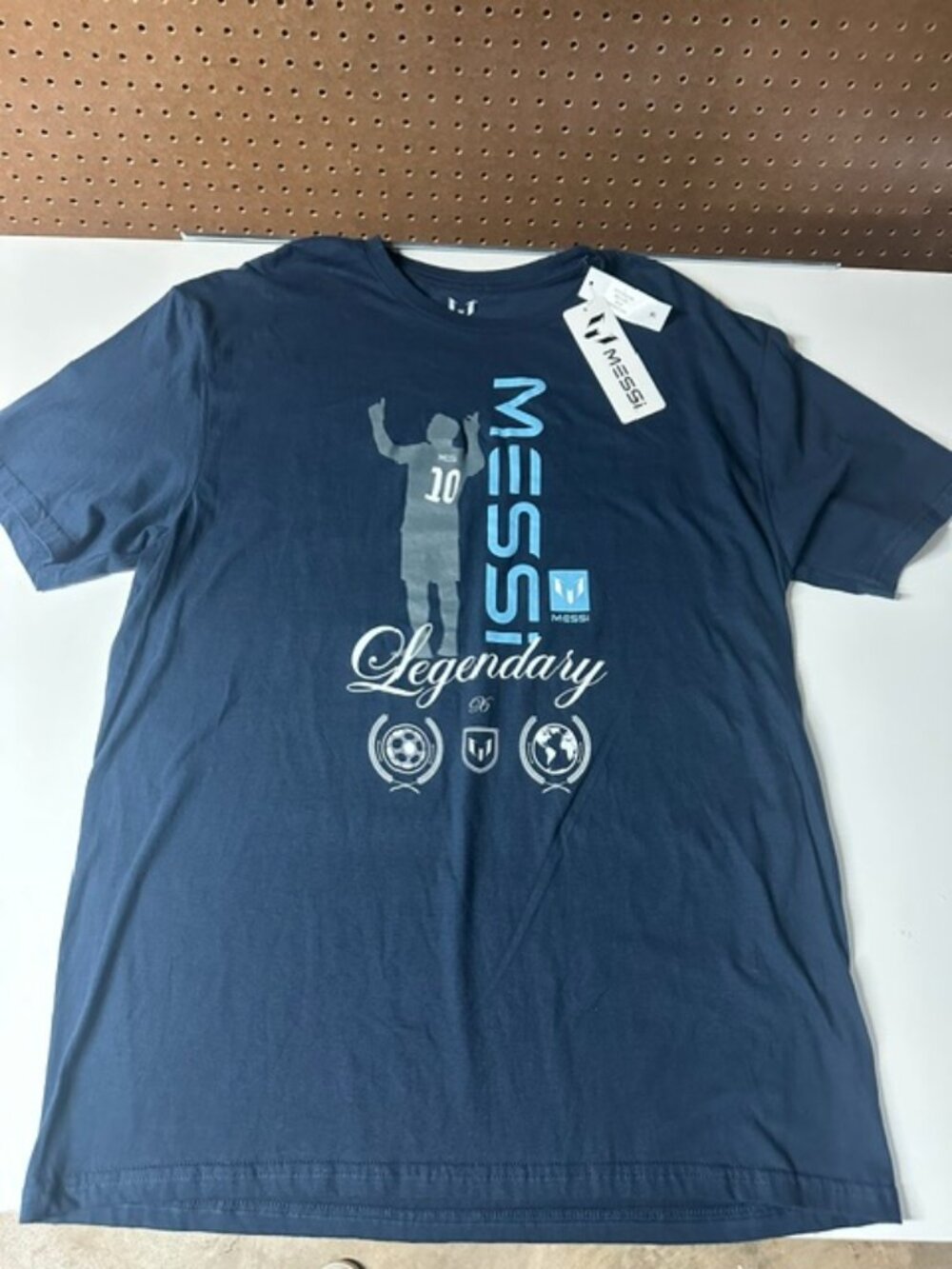 Lionel Messi Soccer T-Shirt Large ( Fits Like A Medium ) Legendary T-Shirt NWT